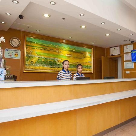 7天酒店随州交通大道鹿鹤店 外观 照片